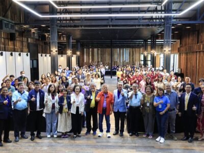 Read more about the article ศูนย์ความเป็นเลิศด้านฟิสิกส์ เข้าร่วมงานประชุมเชิงปฏิบัติการ เรื่อง แนวทางในการขับเคลื่อนการดำเนินงานวิจัยและพัฒนาของศูนย์ความเป็นเลิศ ในระบบนิเวศการวิจัยใหม่ของไทย