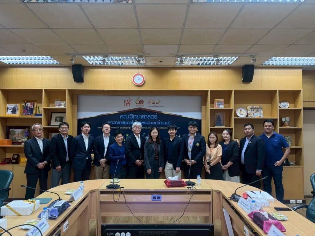 Read more about the article ศูนย์ความเป็นเลิศด้านฟิสิกส์ นำคณะอาคันตุกะจาก SIT เข้าเยี่ยมชมและหารือกับมหาวิทยาลัยเทคโนโลยีพระจอมเกล้าธนบุรี