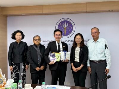 Read more about the article ศูนย์ความเป็นเลิศด้านฟิสิกส์ เข้าพบรัฐมนตรีว่าการกระทรวง อว. เพื่อรายงานการดำเนินงานและหารือทิศทางวิทยาศาสตร์กายภาพในอนาคต
