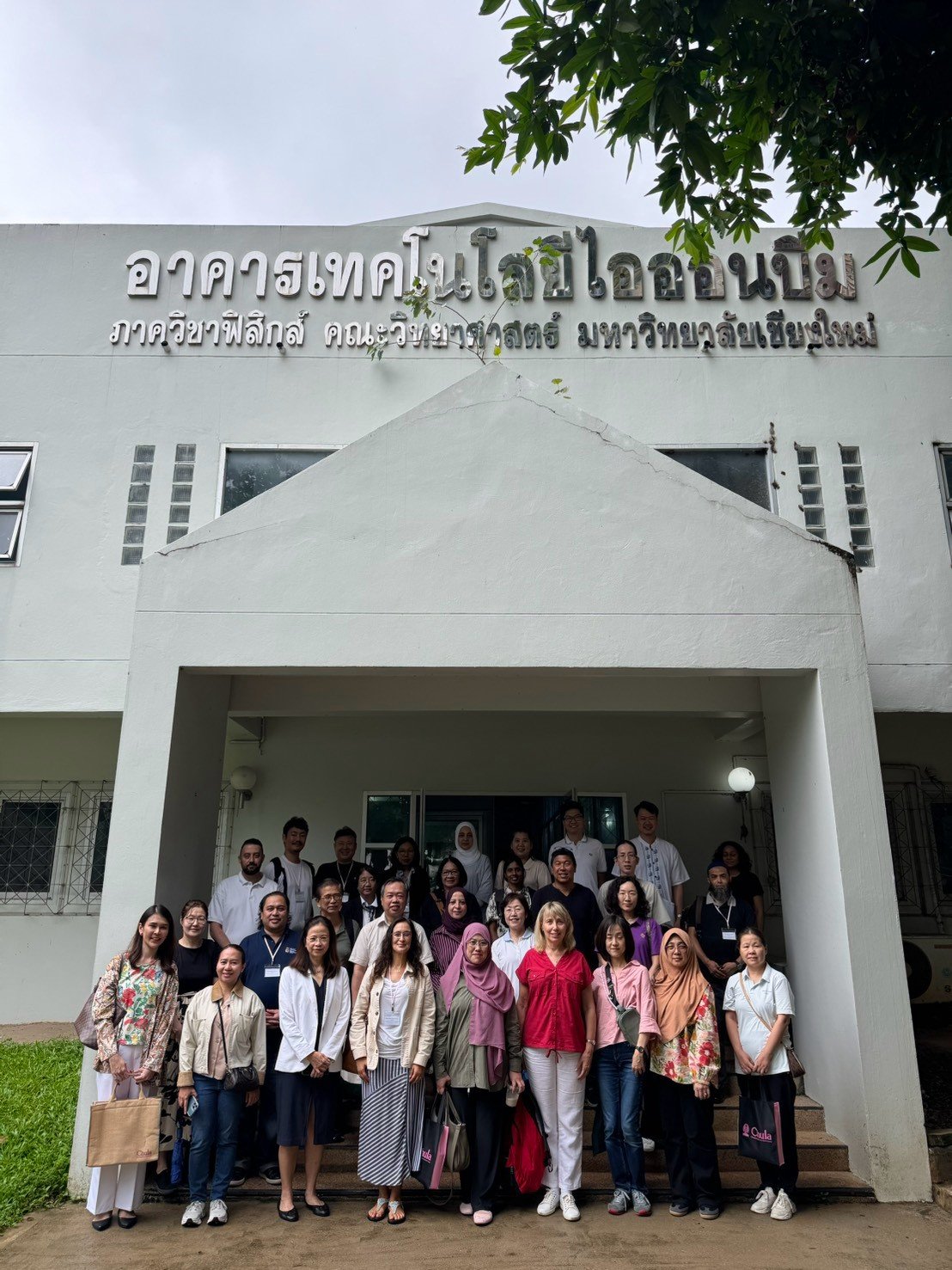 Read more about the article ศูนย์ความเป็นเลิศด้านฟิสิกส์ ให้การต้อนรับคณะผู้เชี่ยวชาญจาก IAEA และคณาจารย์ภาควิชาวิศวกรรมนิวเคลียร์ คณะวิศวกรรมศาสตร์ จุฬาลงกรณ์มหาวิทยาลัย เข้าเยี่ยมชมห้องปฏิบัติการในเครือข่ายศูนย์ฯ ณ มหาวิทยาลัยเชียงใหม่